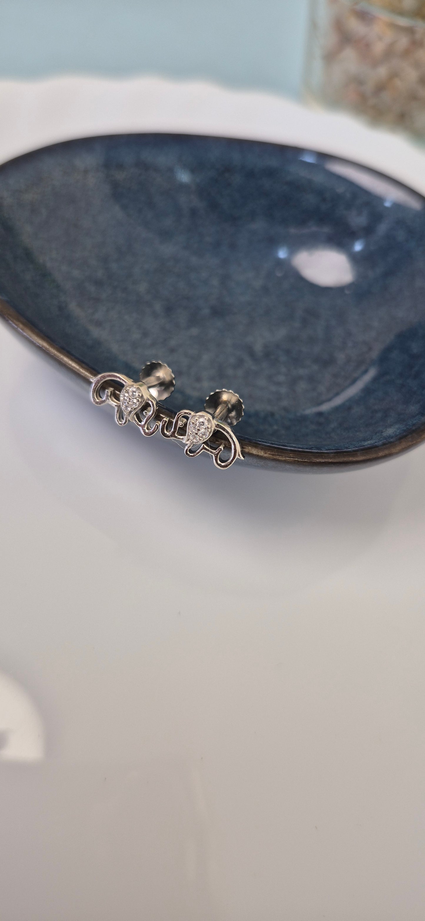 Cz elephant stud
