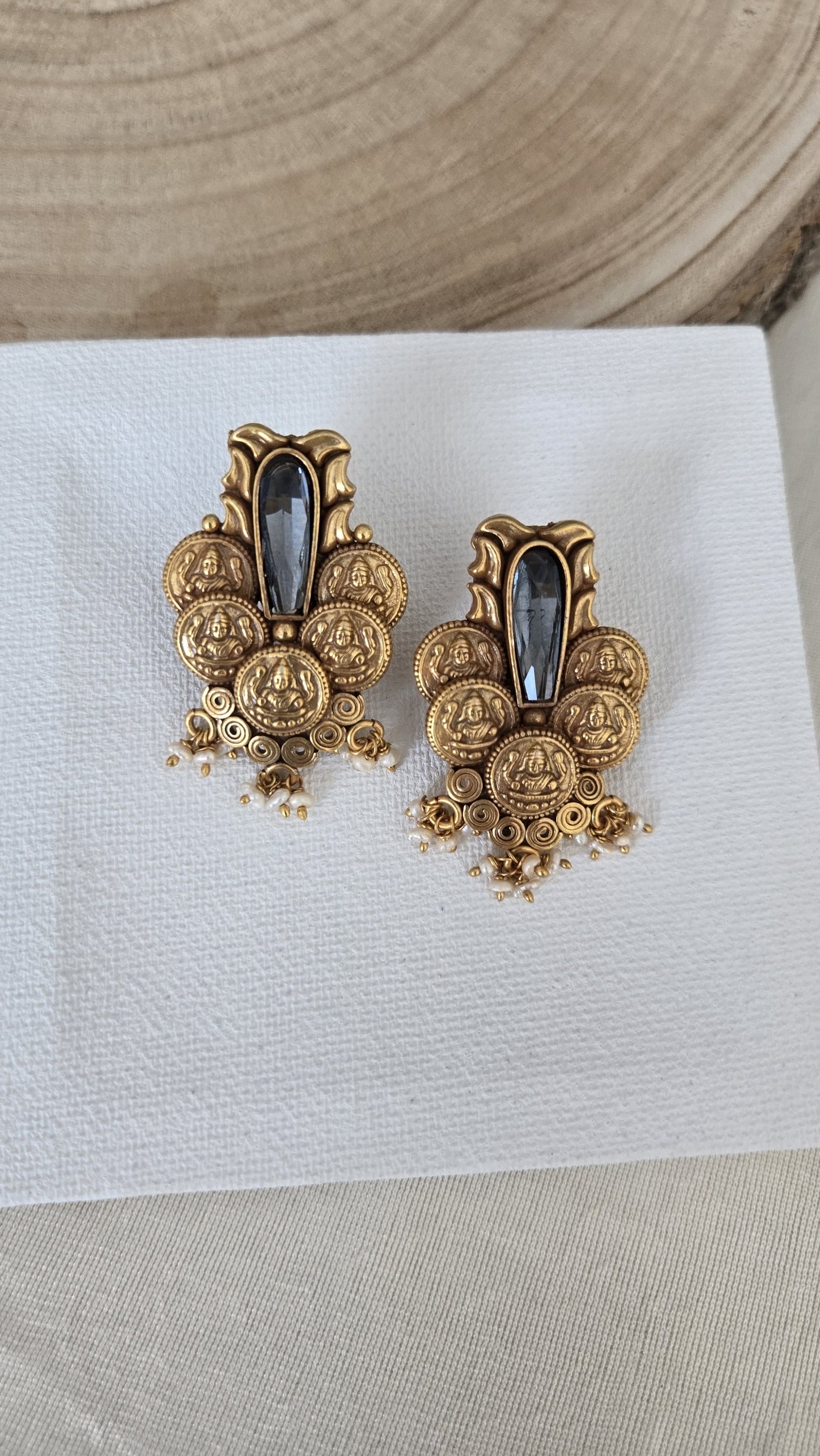 Contemporary Kasu Coin Studs