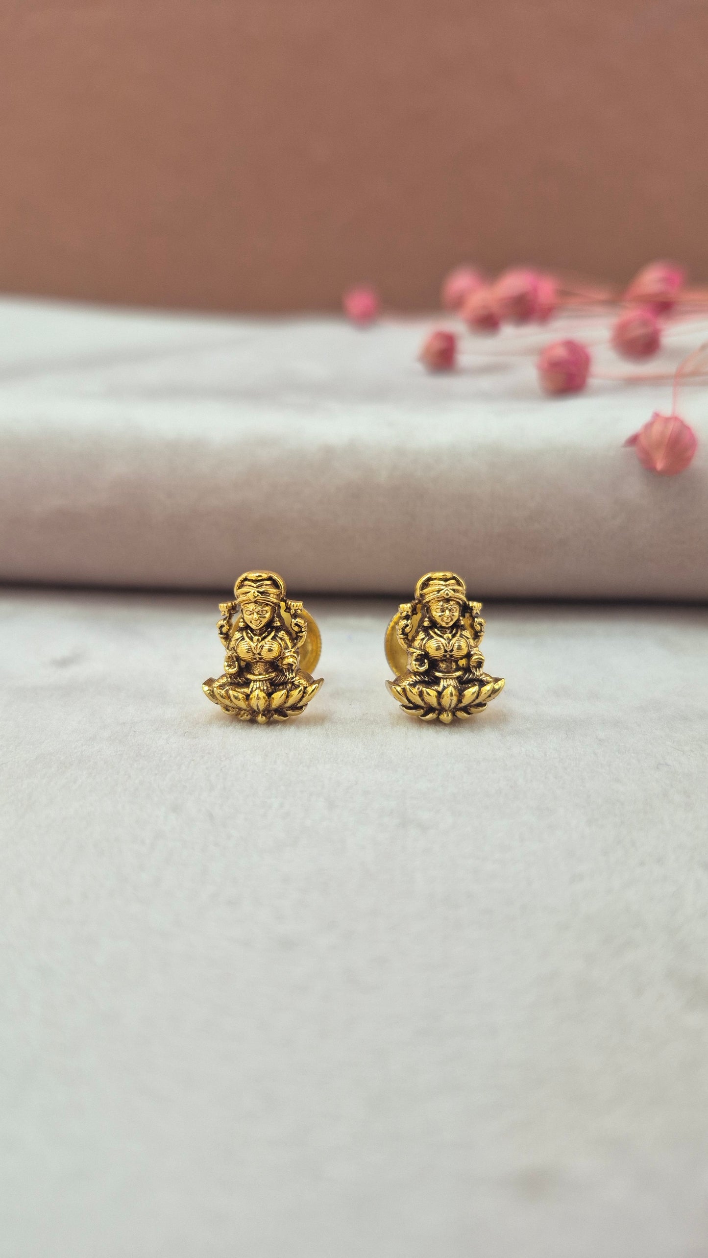 Small Lakshmi Stud