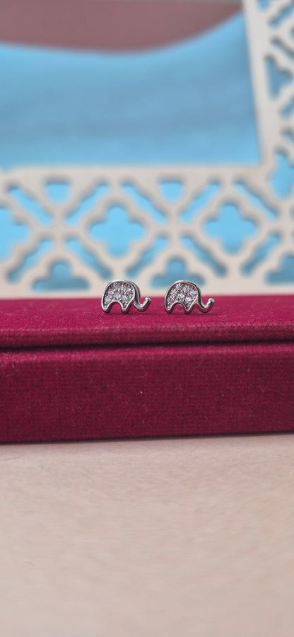 Stone elephant stud