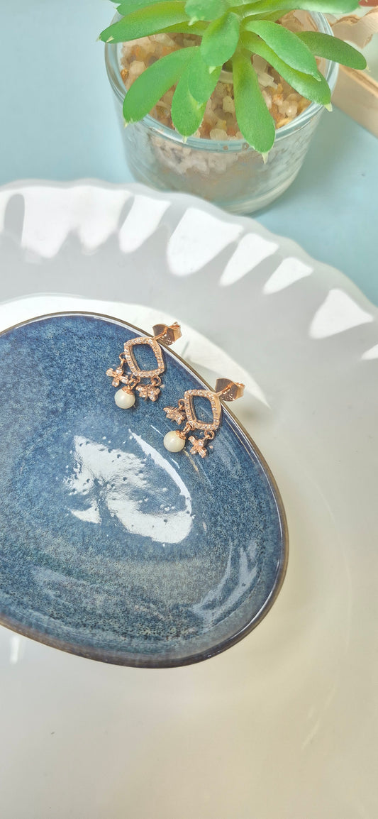 Cute rosegold drops