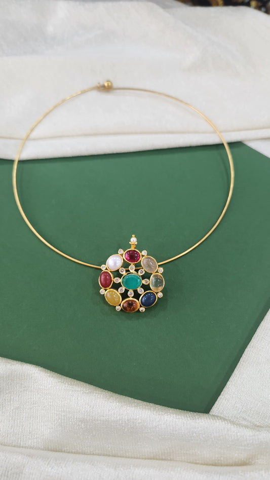 Hasli with Navaratna pendant