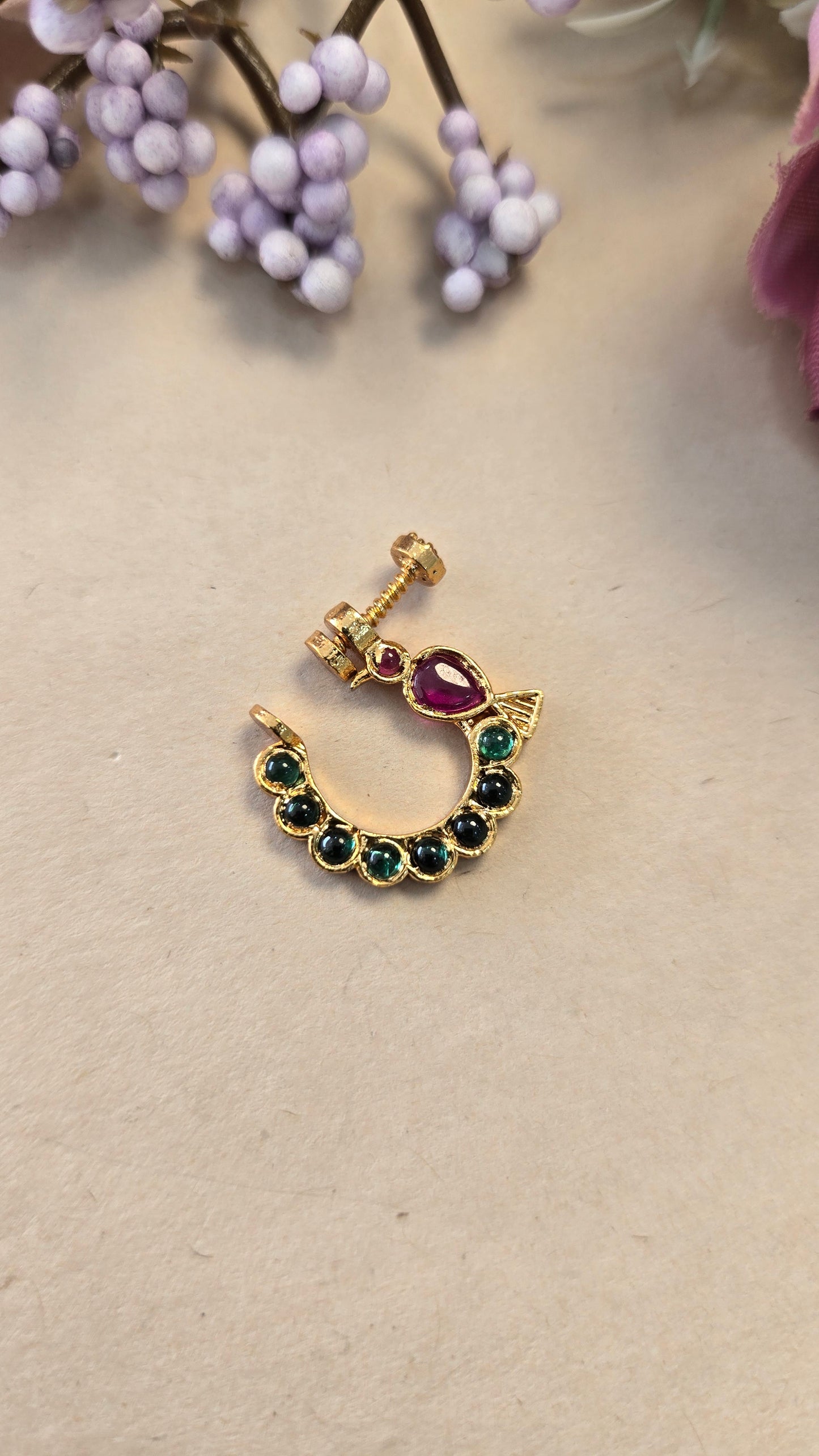 Nose pin
