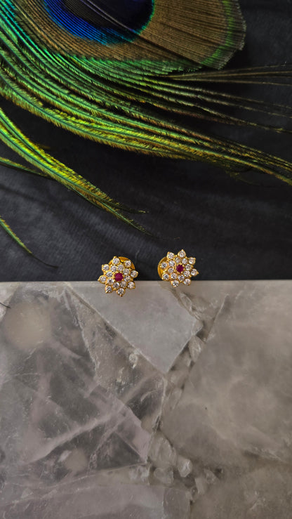 Small Stone stud