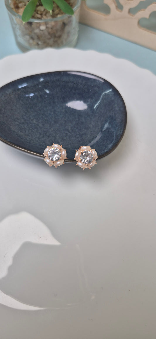 Pearl & stone stud