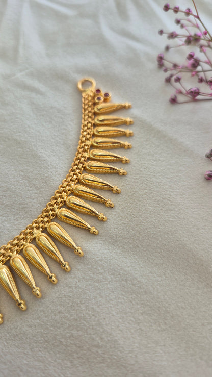 Malli mogala short necklace