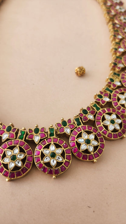 Kundan coin Haram with Kundan and polkis