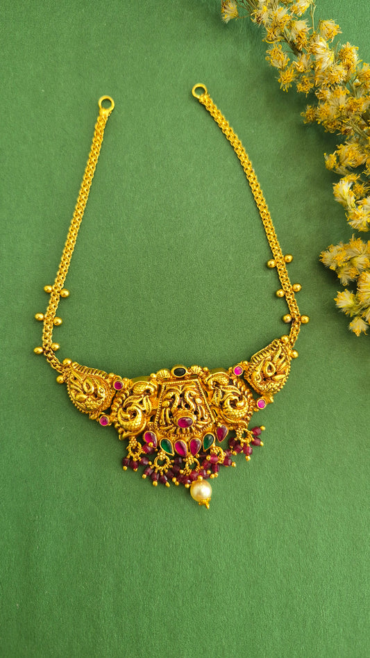 Nakas peacock short necklace