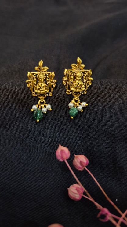 Lakshmi 3D stud with green drops