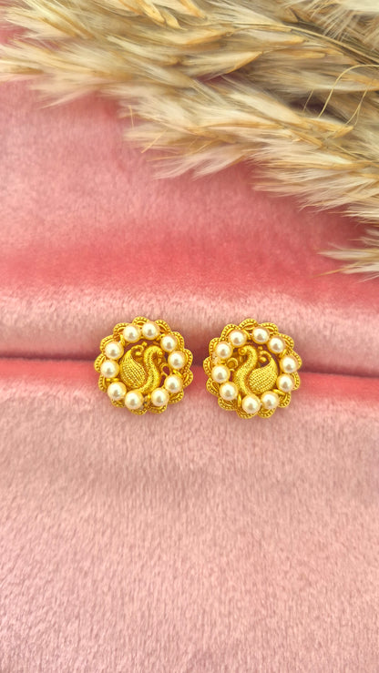 Pearl Peacock Stud