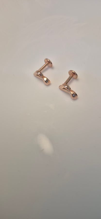 Musical note stud