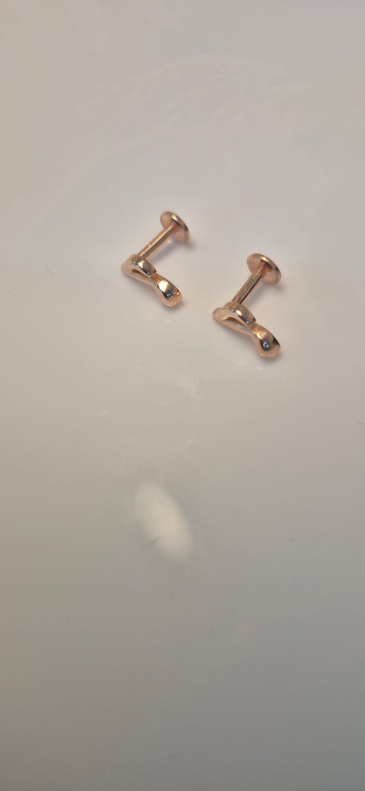 Musical note stud