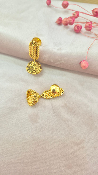 Small jumka