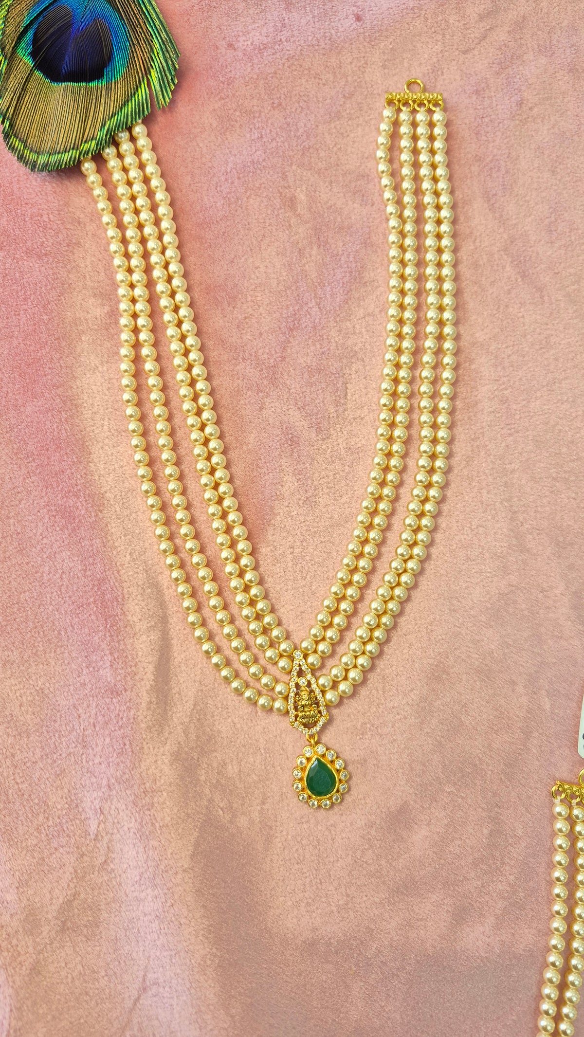 Green pendant Pearl Necklace