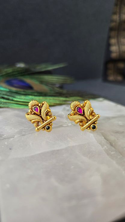 Nakas stud