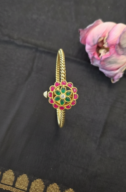 Contemporary Iham kundan bangle