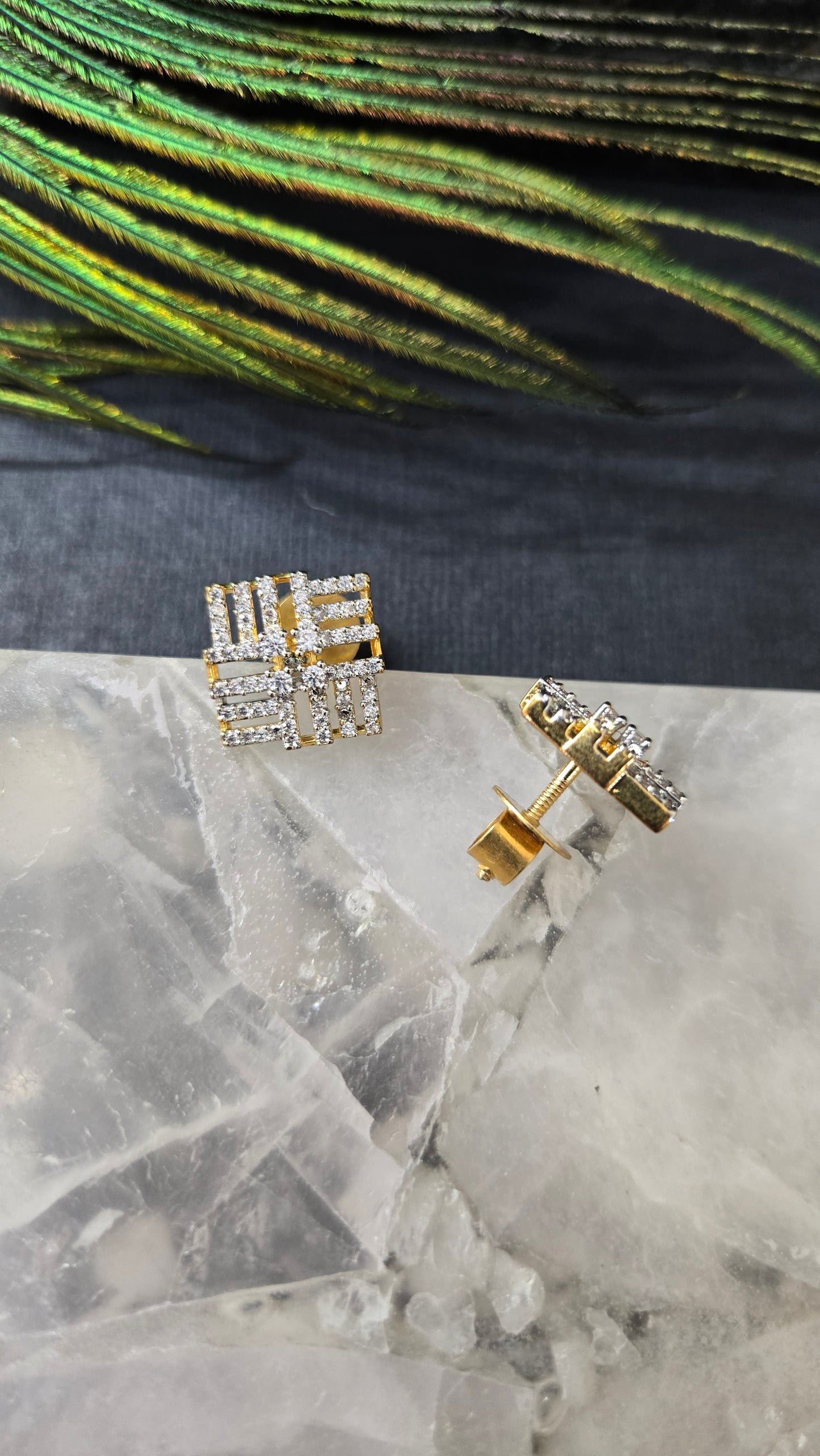 Zircon square shaped stud