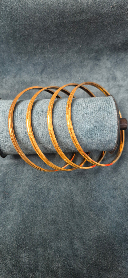 Plain single gold line bangle 2.8