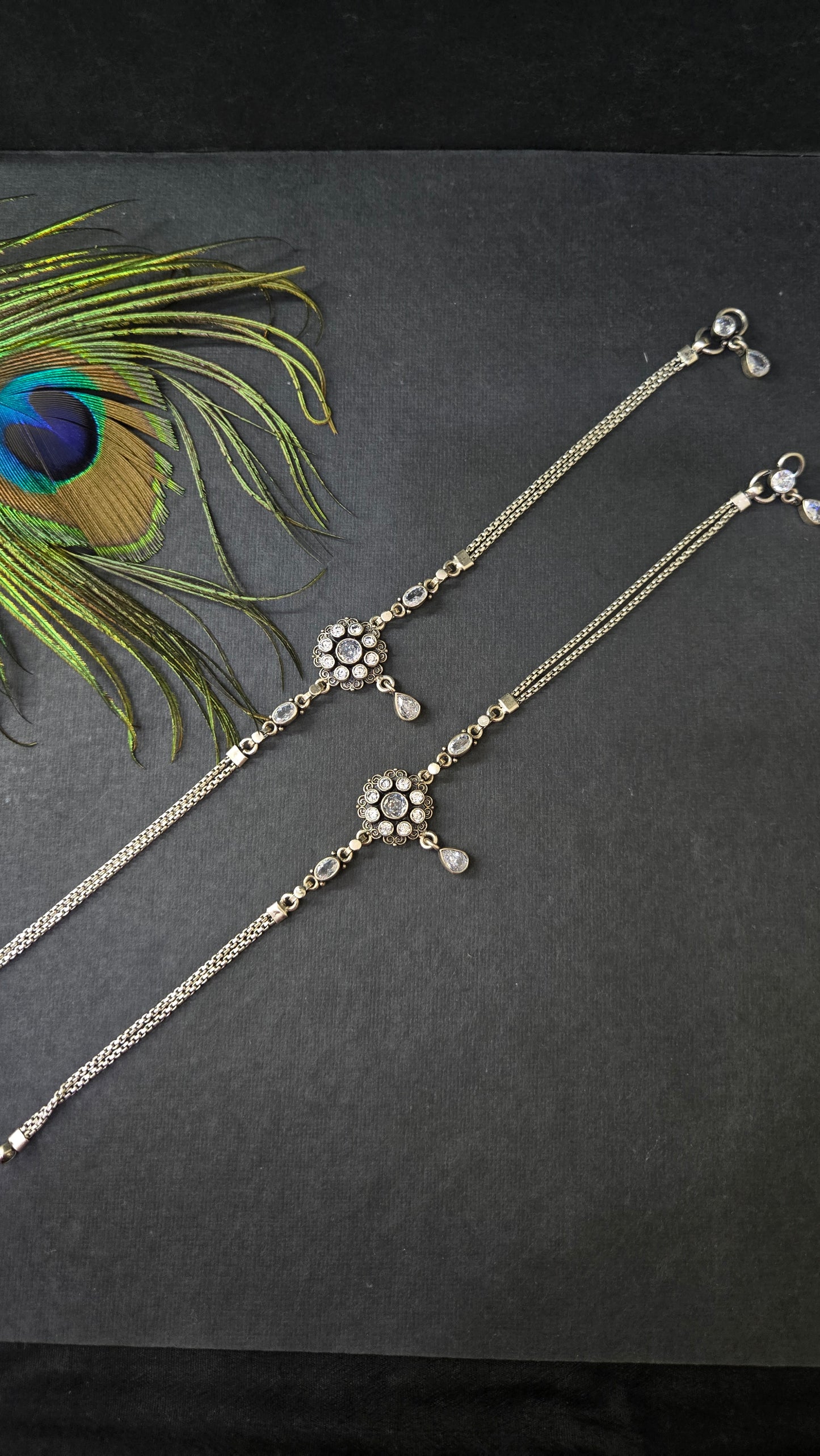 Stone pendant anklets