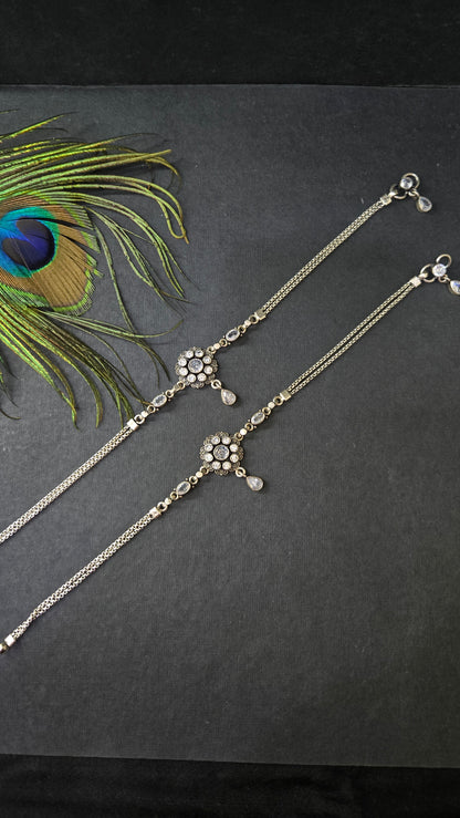 Stone pendant anklets