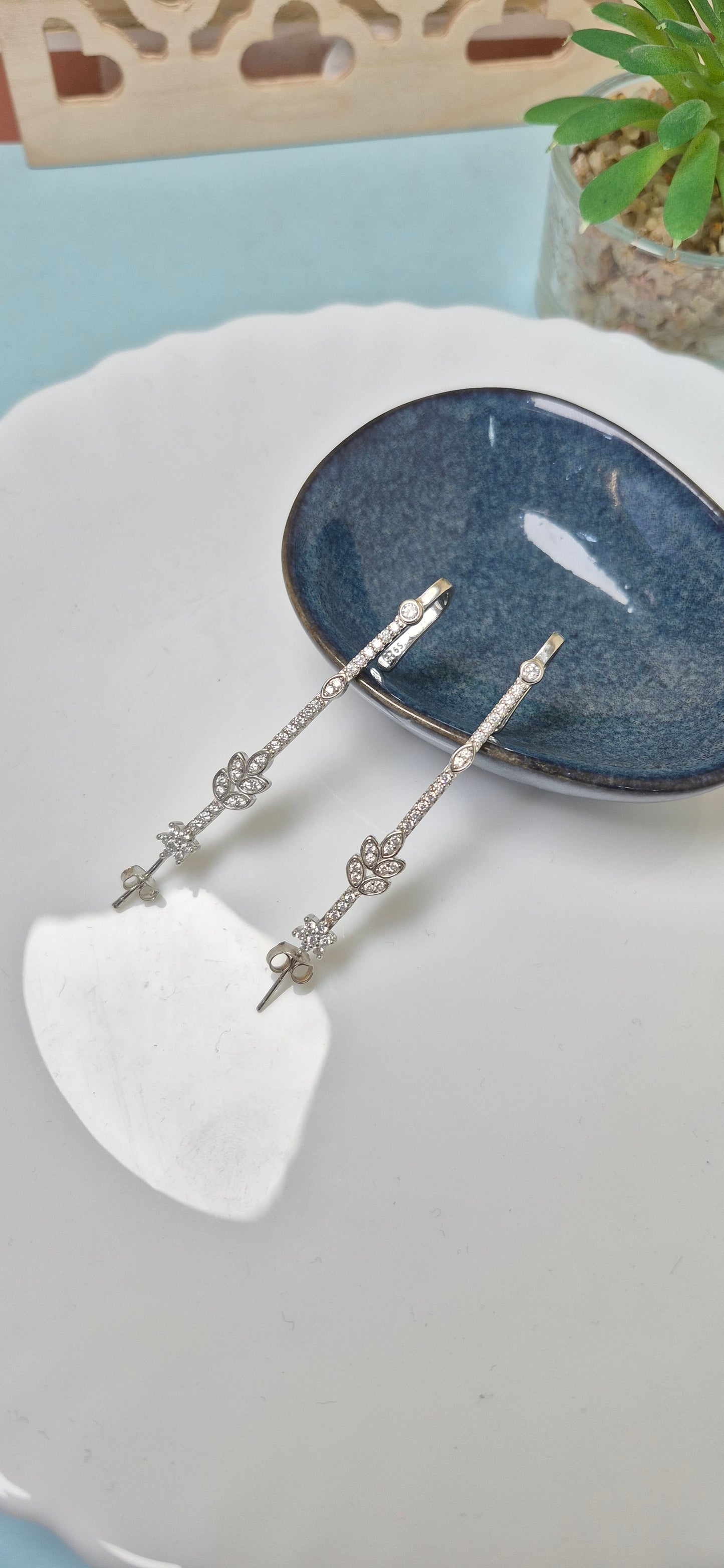 Cz stick earring