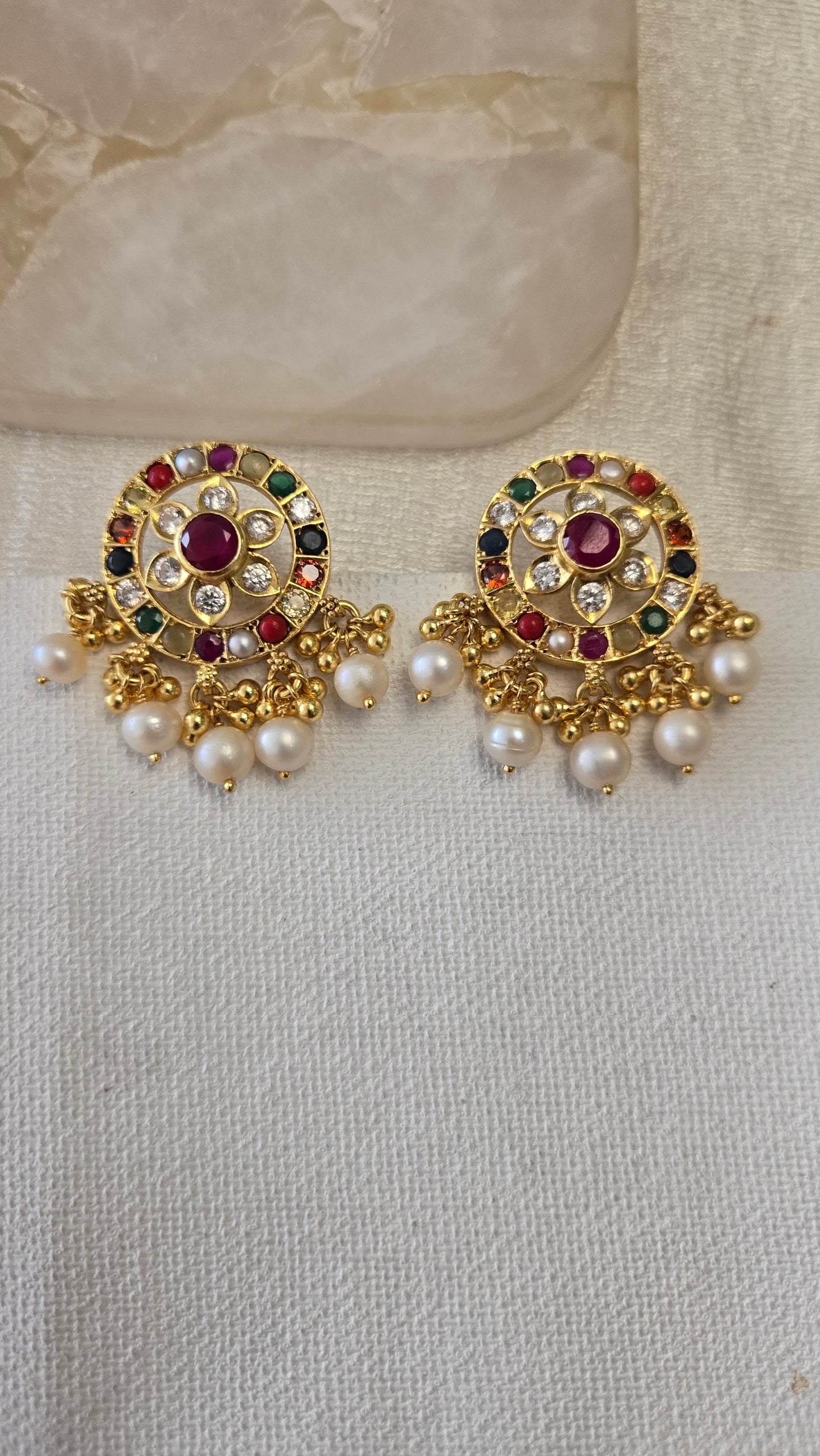 Navarathan kundan Stud Earrings