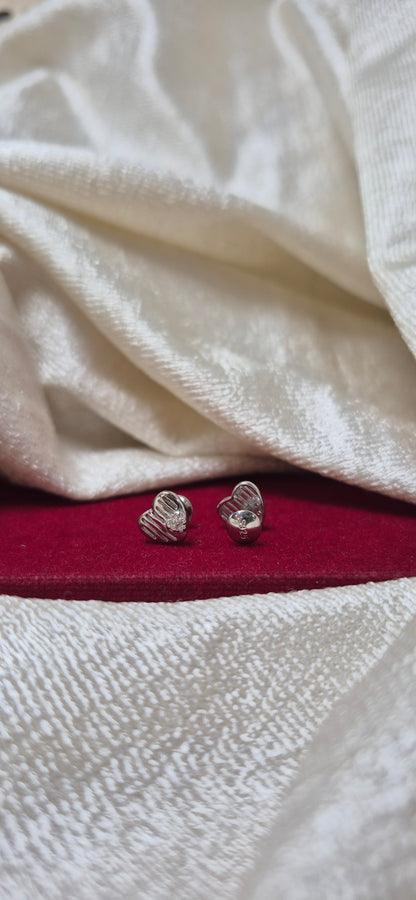 Heart stud