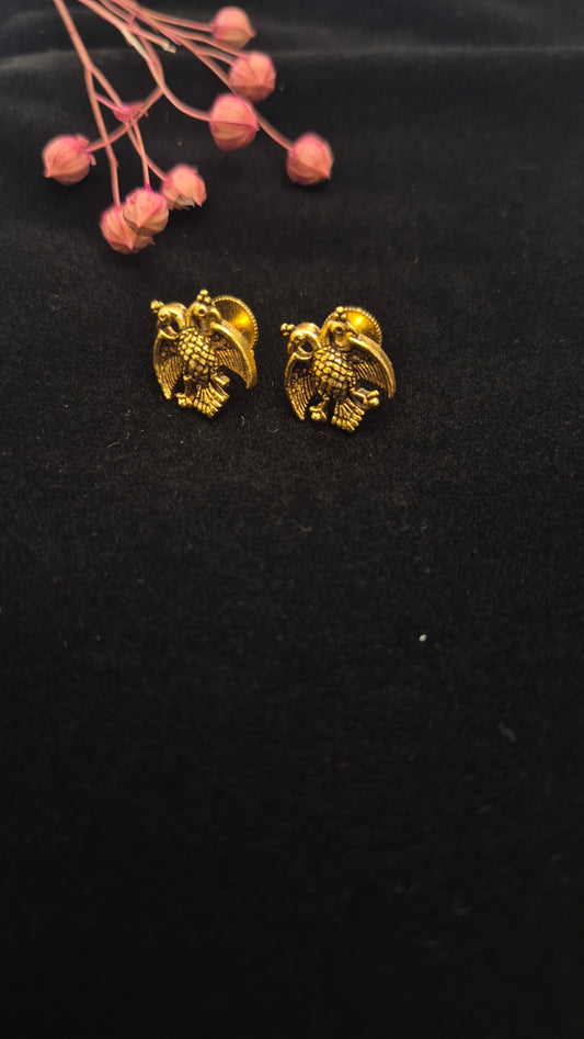 Ganda Berunda studs
