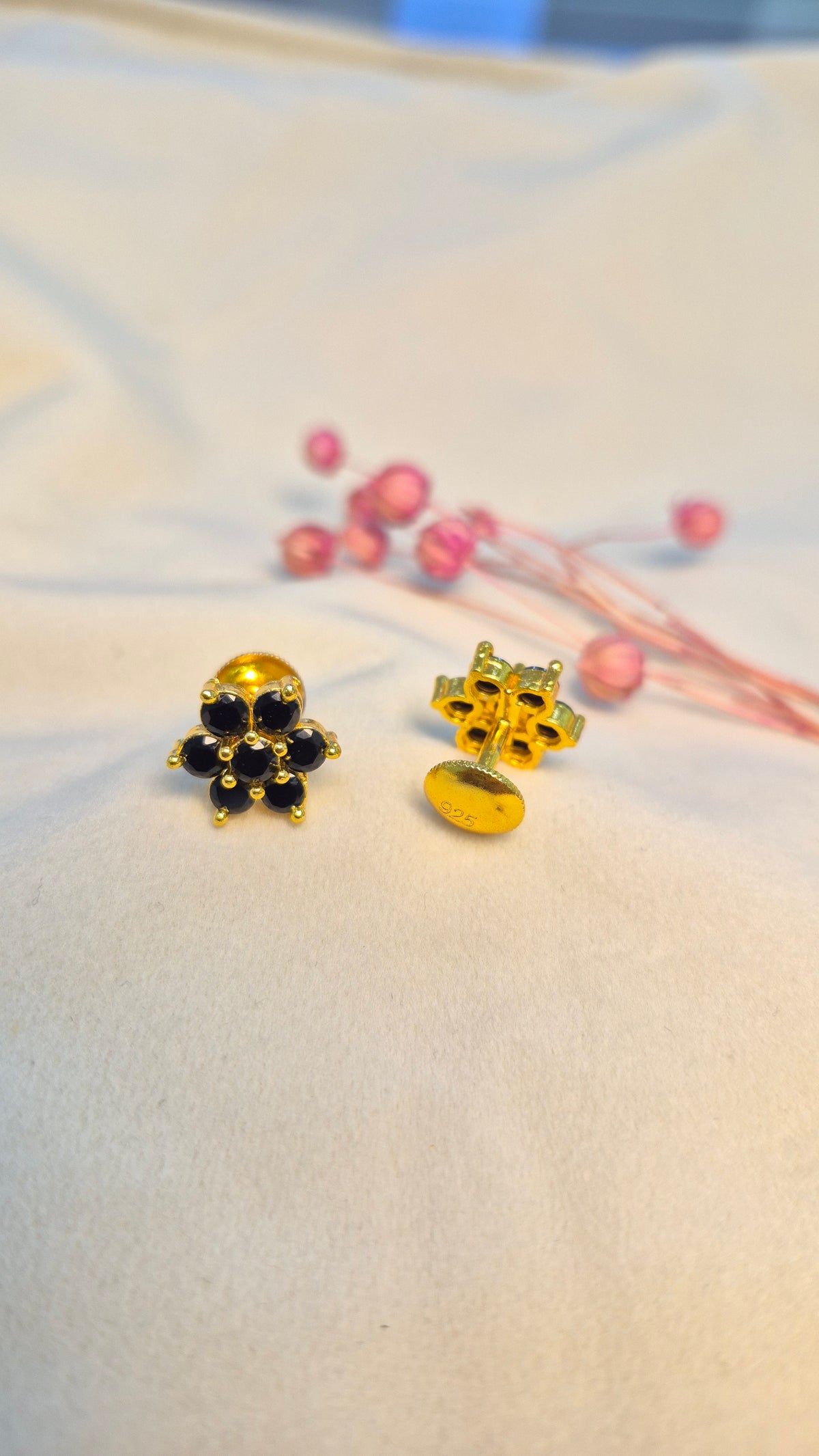 Black Stone stud