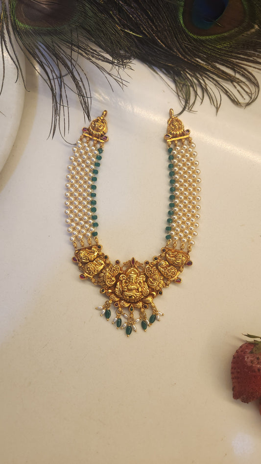 Pearls Nakas Necklace