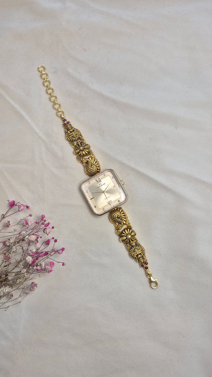 Antique square cream dial