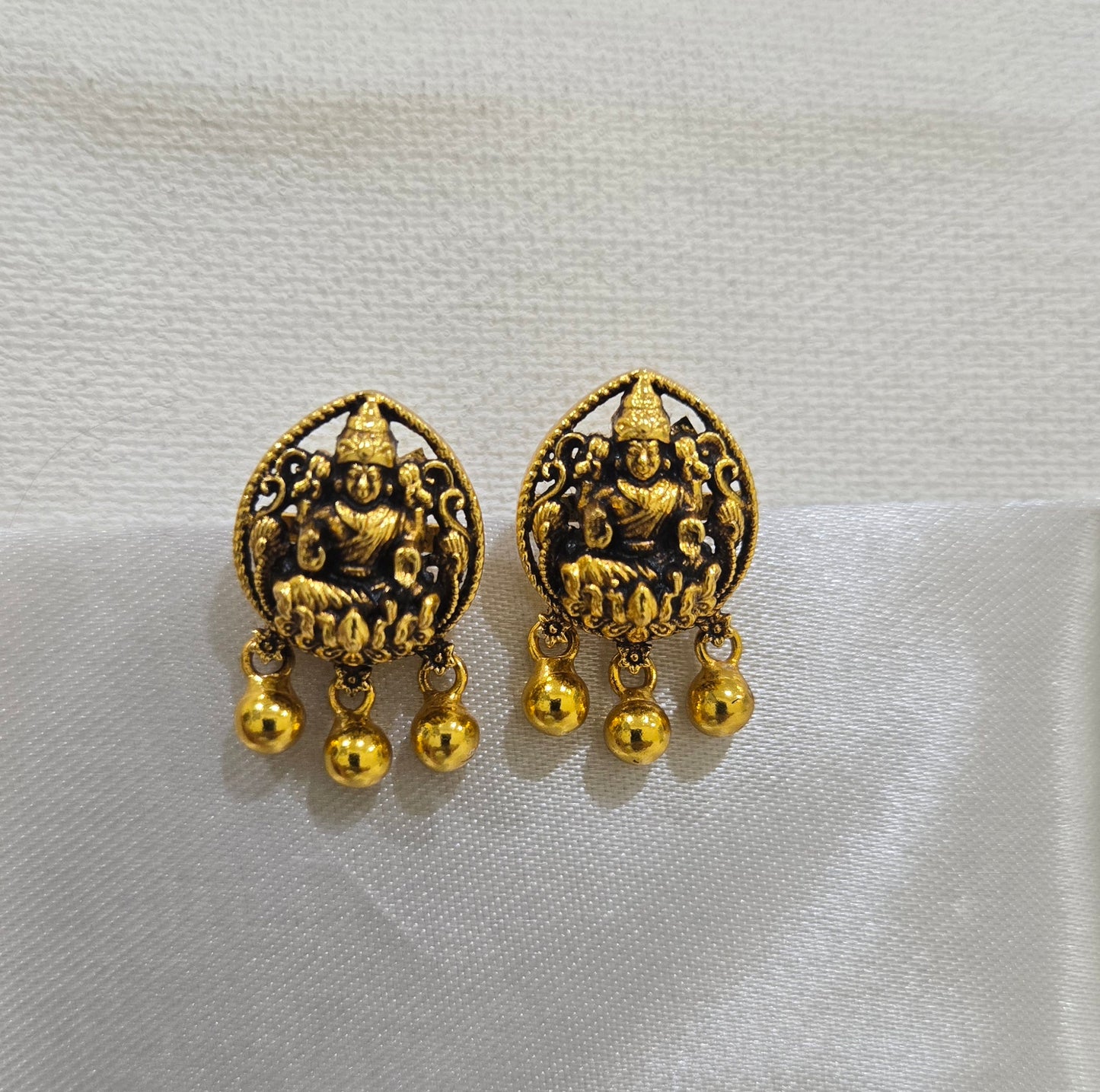 Laxmi Nakas stud Earrings