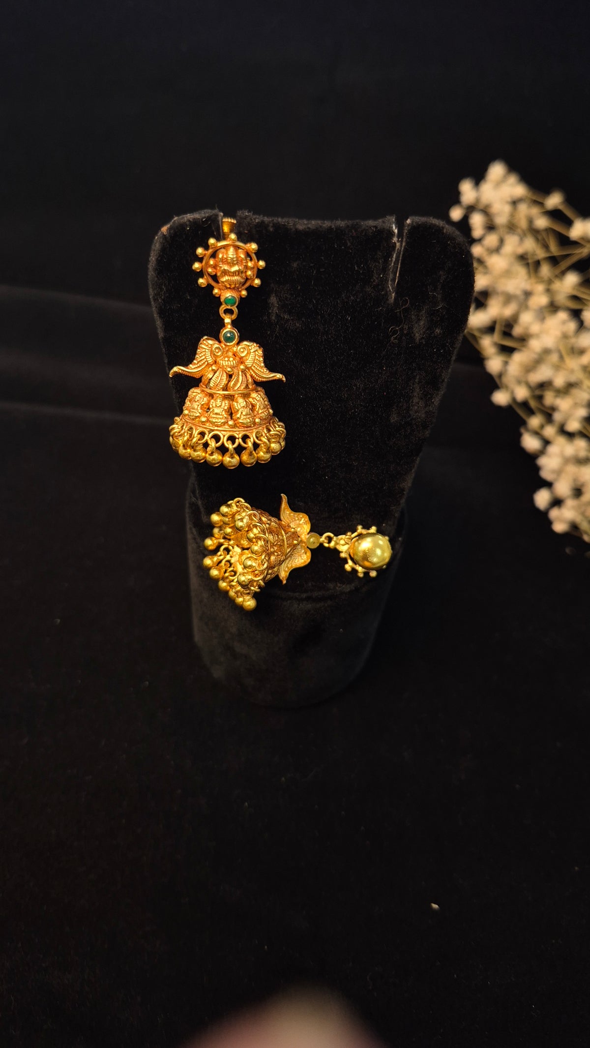 Nakas Jumka with parrot step and gold ball drops