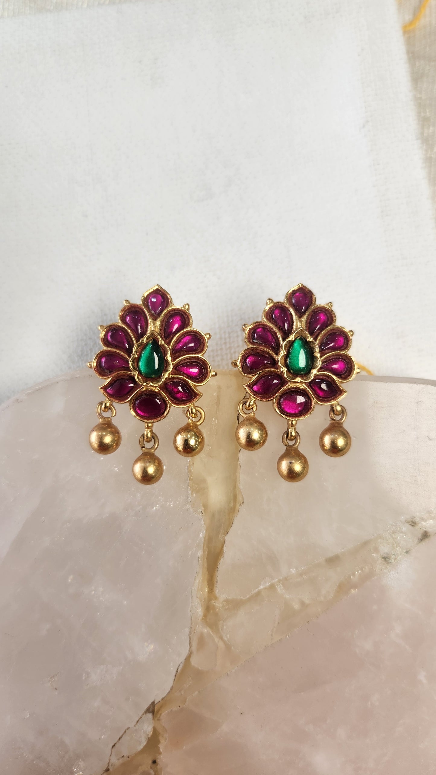Kundan Stud earrings