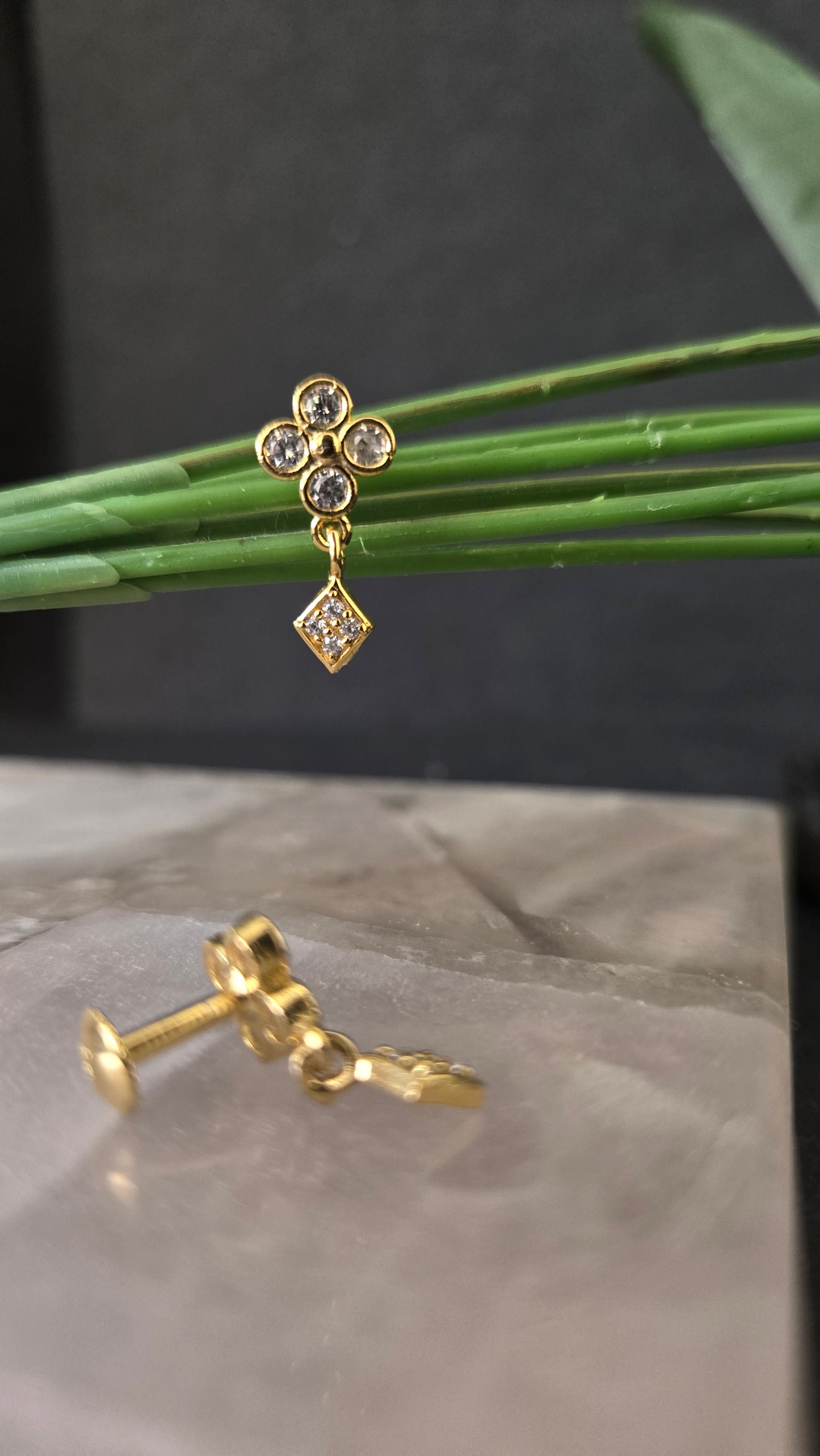 Small Stone stud