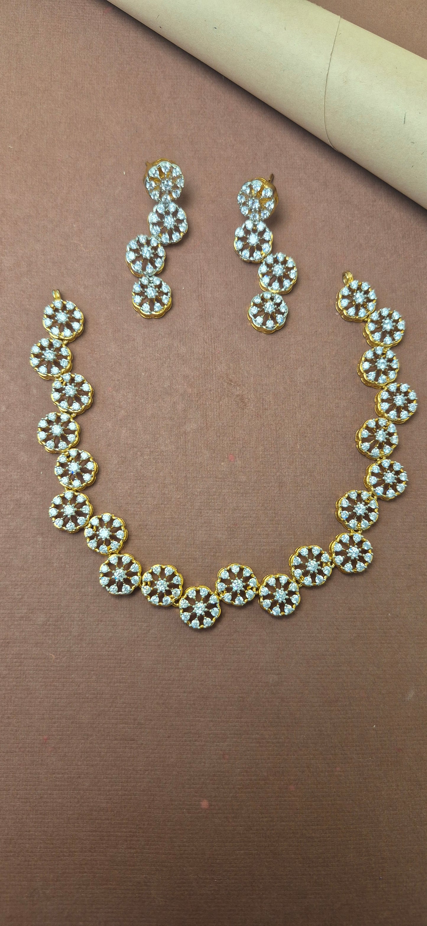 Zircon stone necklace