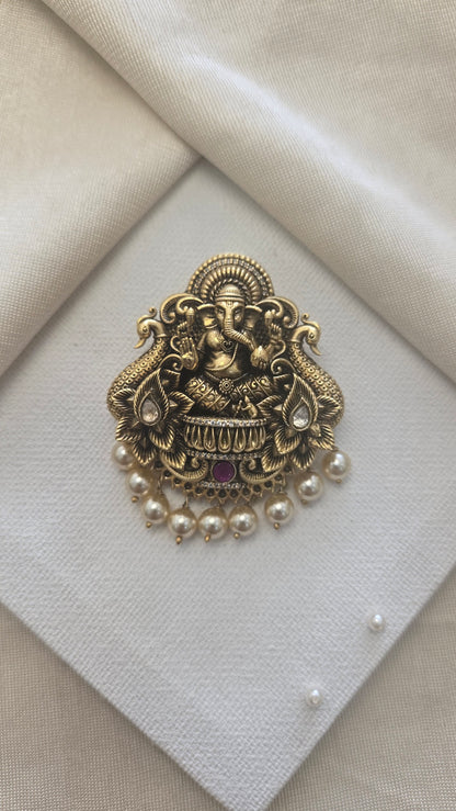 5D Ganesh with twin peacock pendant