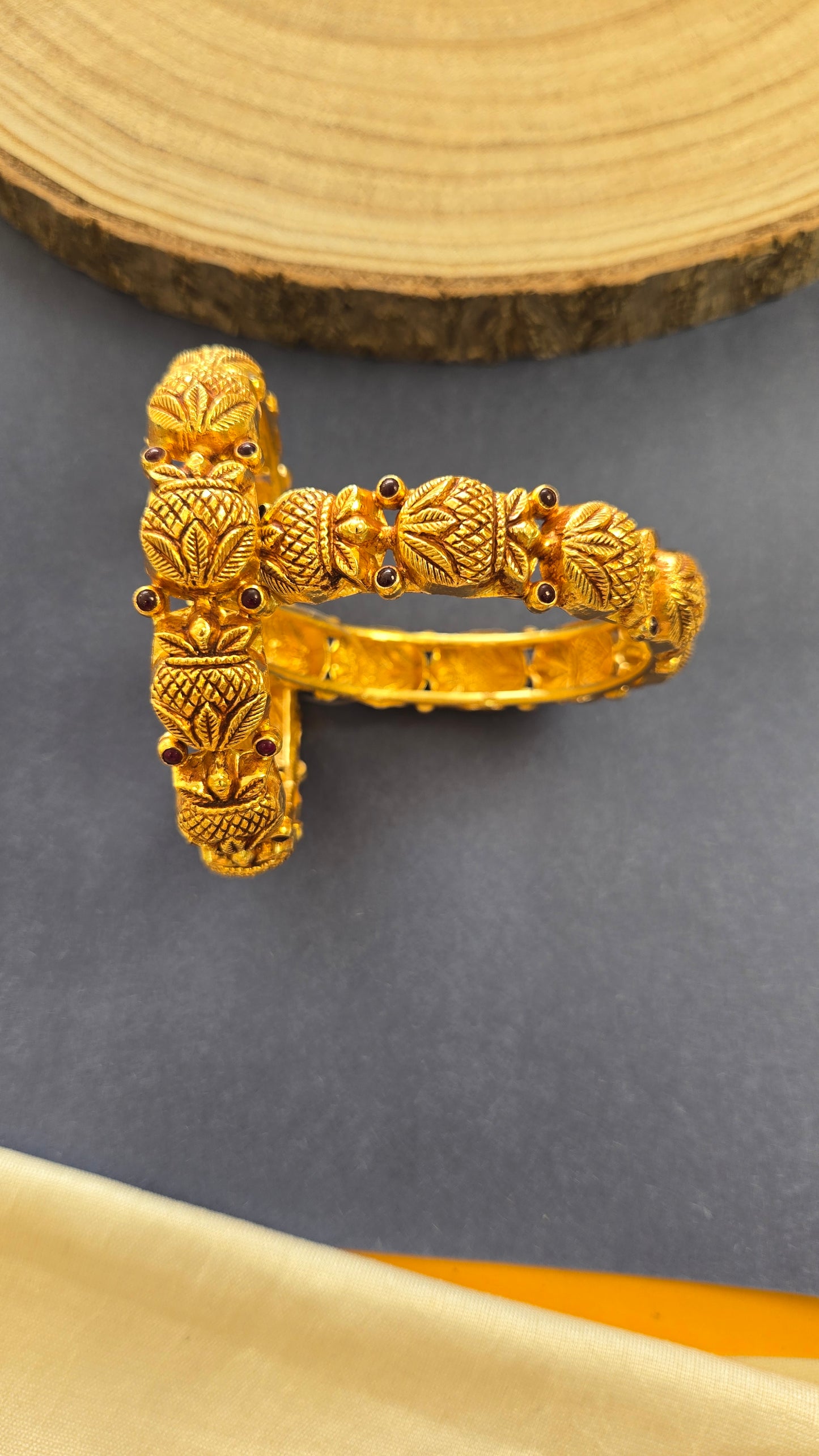 Kumbam motifs nagas bangle The kavyam collections