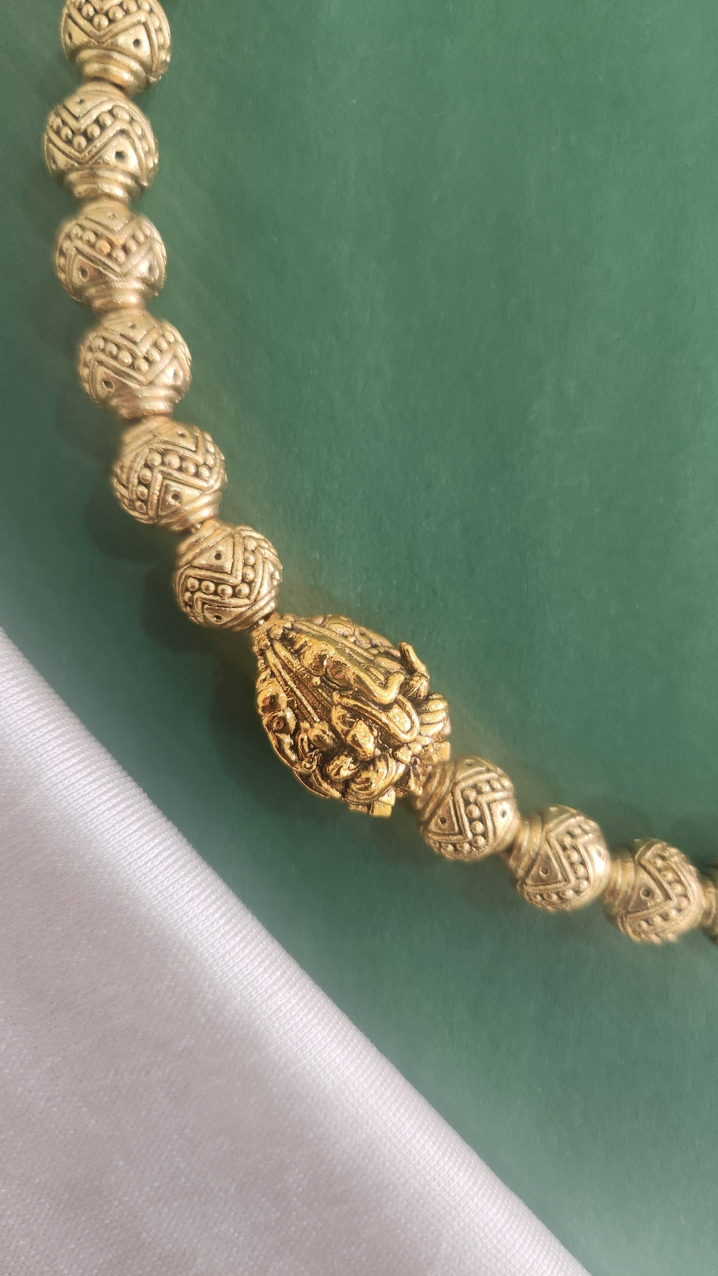 Hasli ring necklace with ganesha motifs