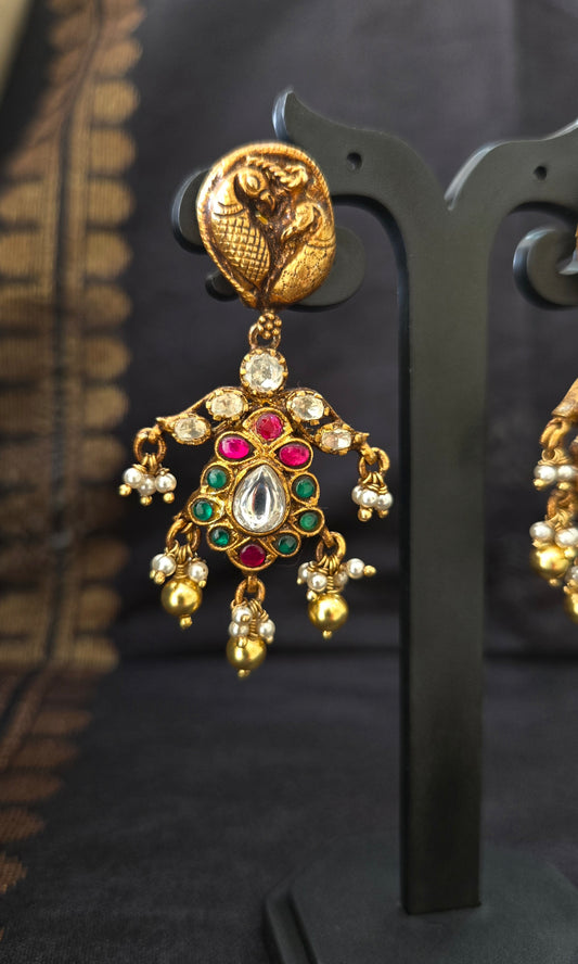 Deep Nakas earrings with Kundan and polki