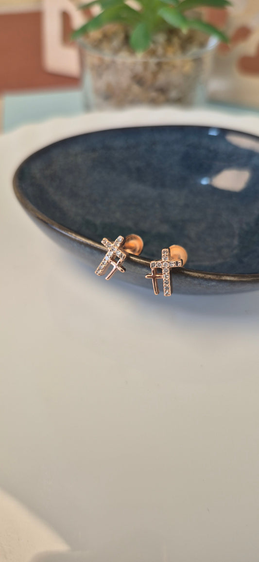 Double cross stud