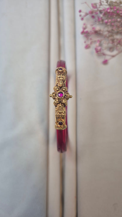 12 colour Nakas Mogappu bangle with Green and Red stone with lakshmi motiffs