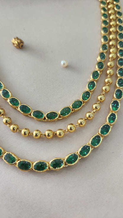3 layer green emerald stone necklace