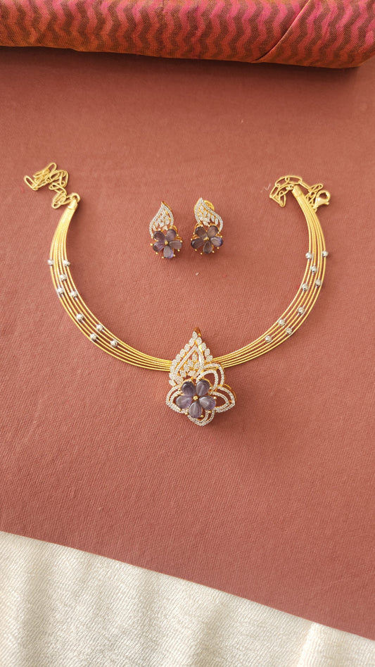 Hasli with lavender stone Victorian pendant set