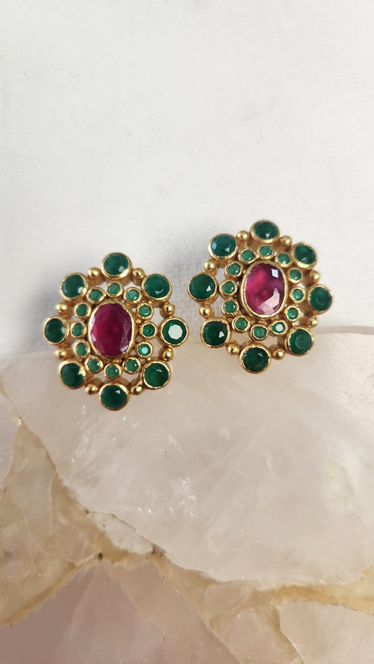 Green stone Kundan Stud Earrings