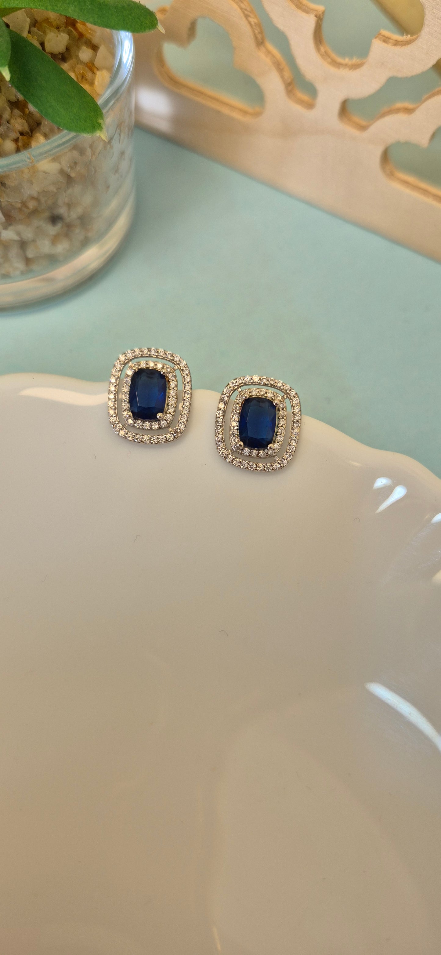 Blue stone earring