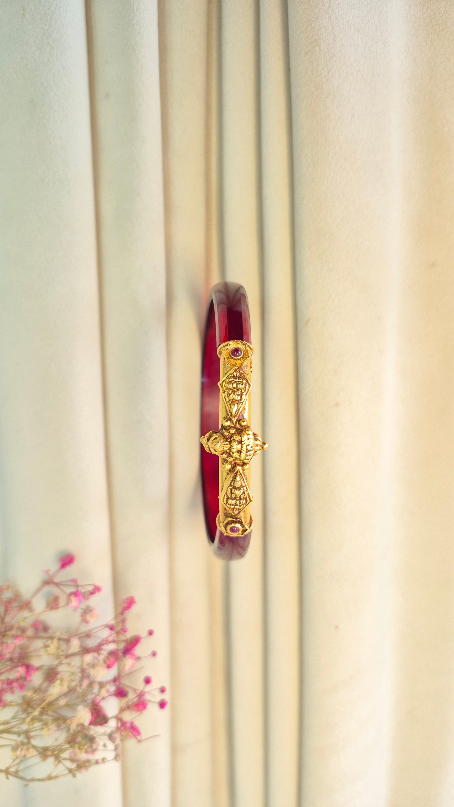 12 colour Lakshmi Antique Nakas Mogappu red bangle