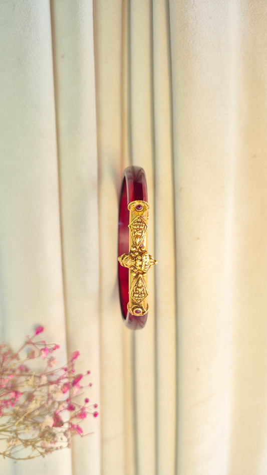 12 colour Lakshmi Antique Nakas Mogappu red bangle