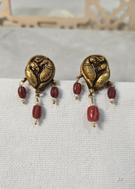 Deep Nakas coral Studs