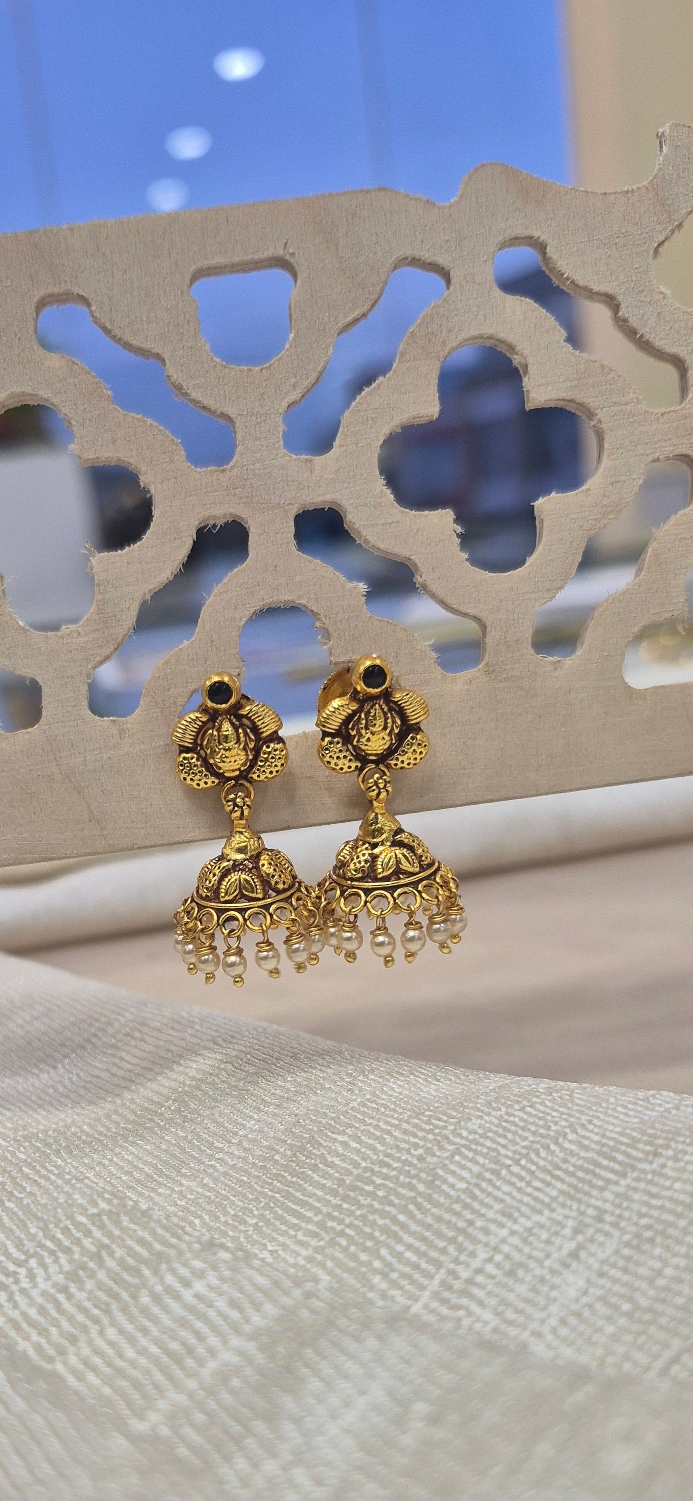 Small jumka